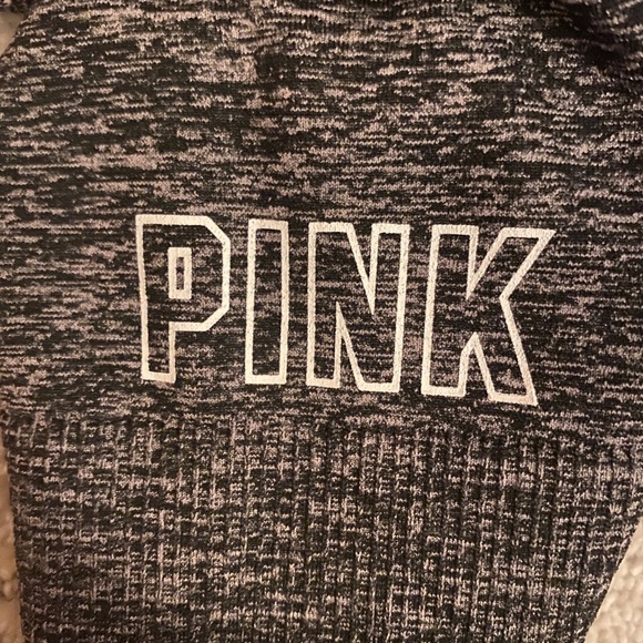 PINK Victoria’s Secret seamless cropped athletic top - Picture 5 of 5